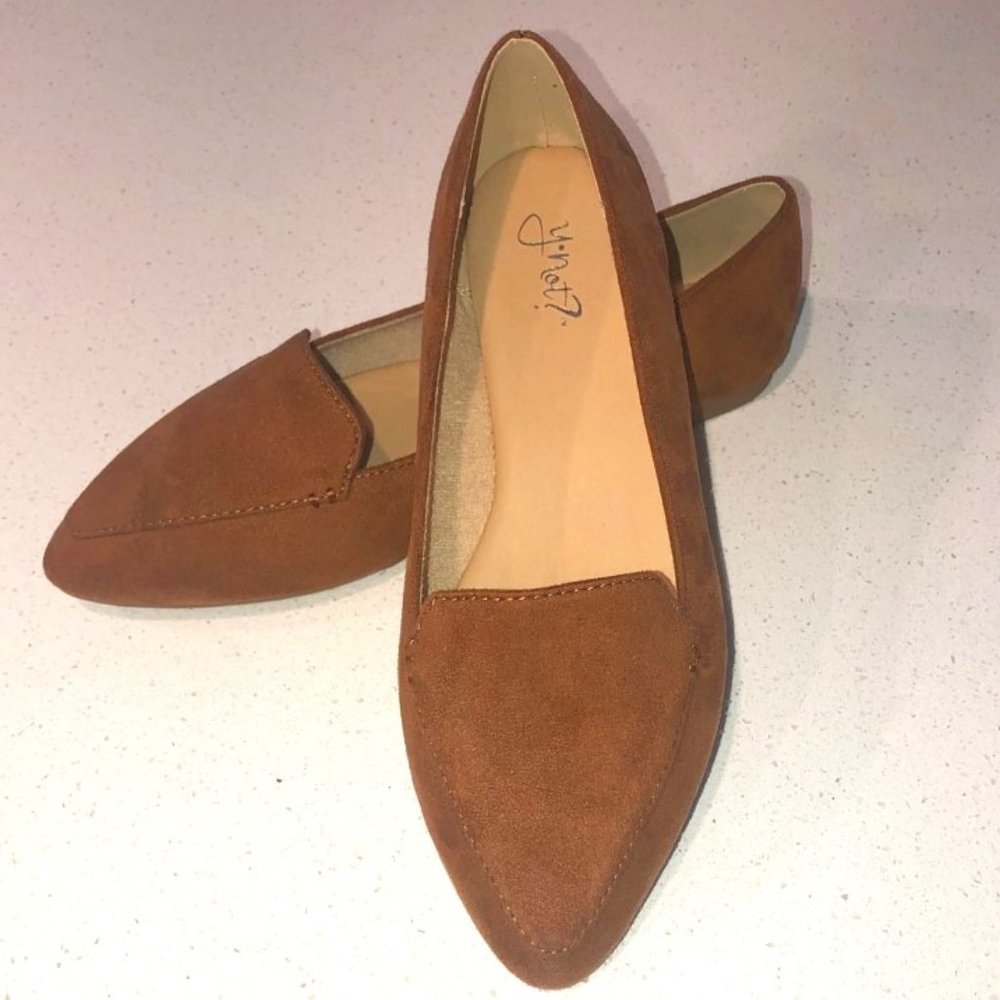Y Not? Size 9W Pumpkin Spice Brown Suede Loafers NWOB